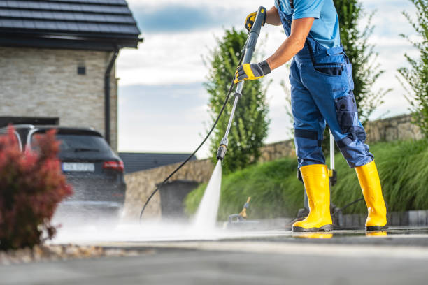 Best Sidewalk and Walkway Cleaning  in Manhattan, IL